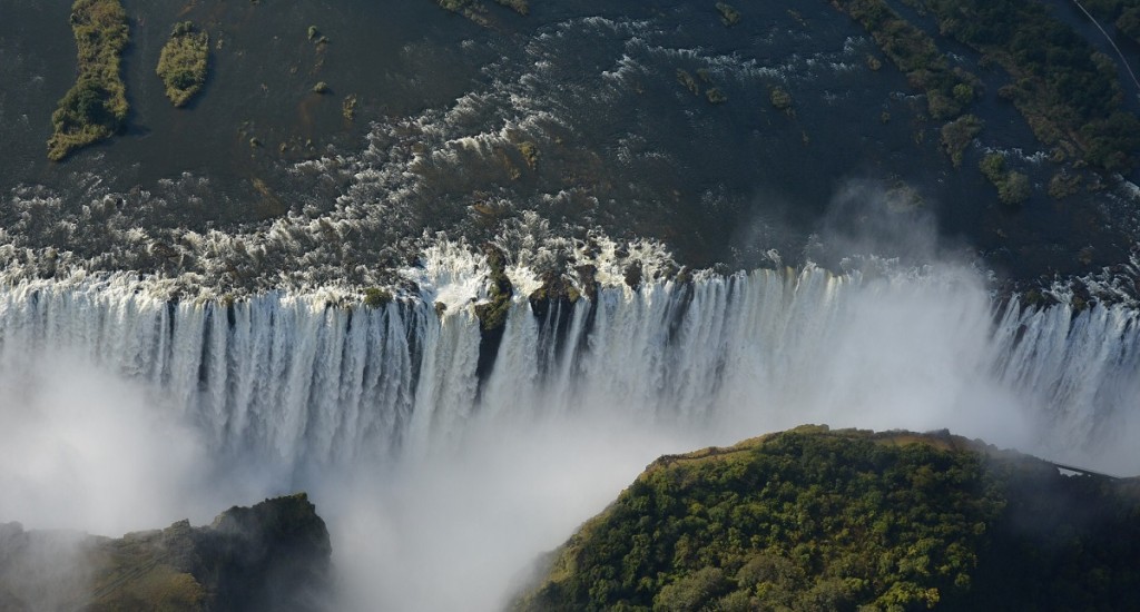 Victoria-Falls-Pixabay