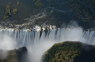 Victoria-Falls-Pixabay