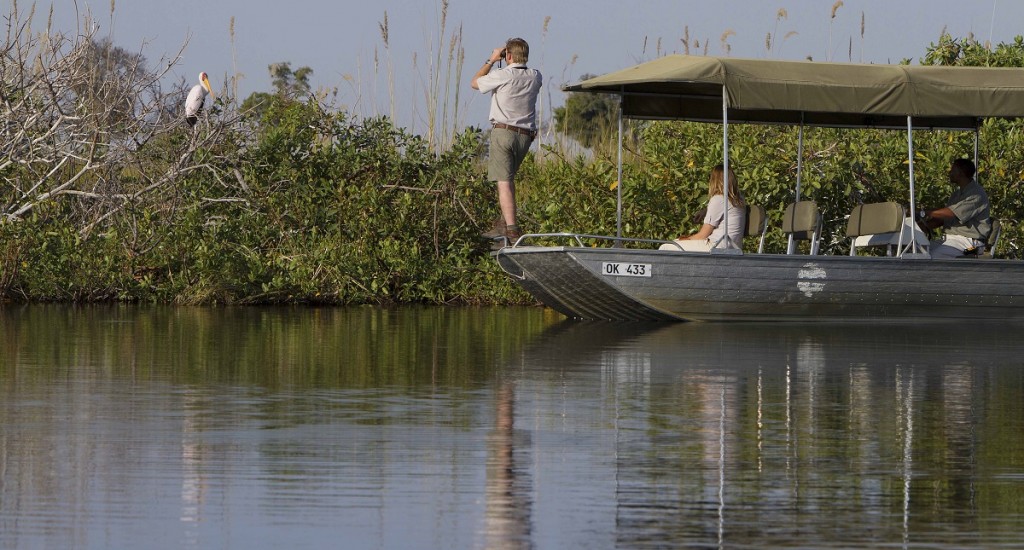 xakanaxa-camp-boat-cruise-wetu